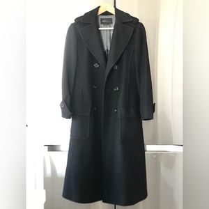 COPY - Black 100% wool coat BCBGMAXAZRIA V good condition
